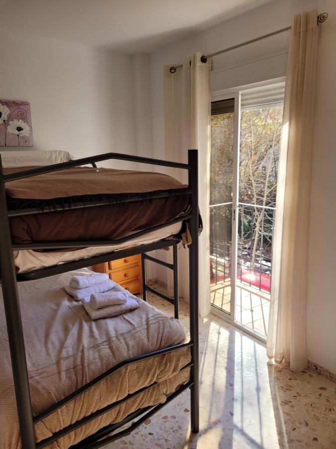 Apartamentos Pinos Genil Ngoại thất bức ảnh